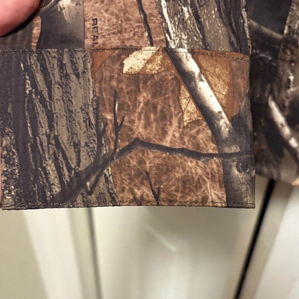 Under Armour Womens Woodland Camo Shirt - Picture 5 of 10